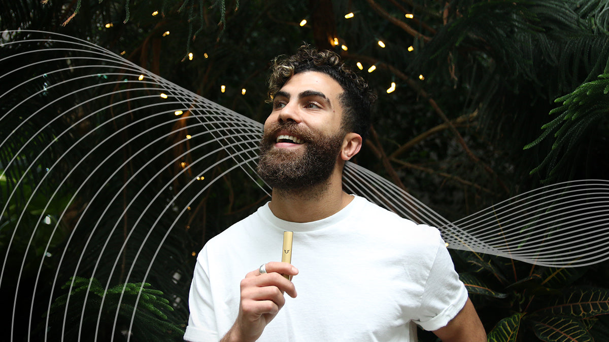 How to Vape Weed and Deal with the Lingering Smell